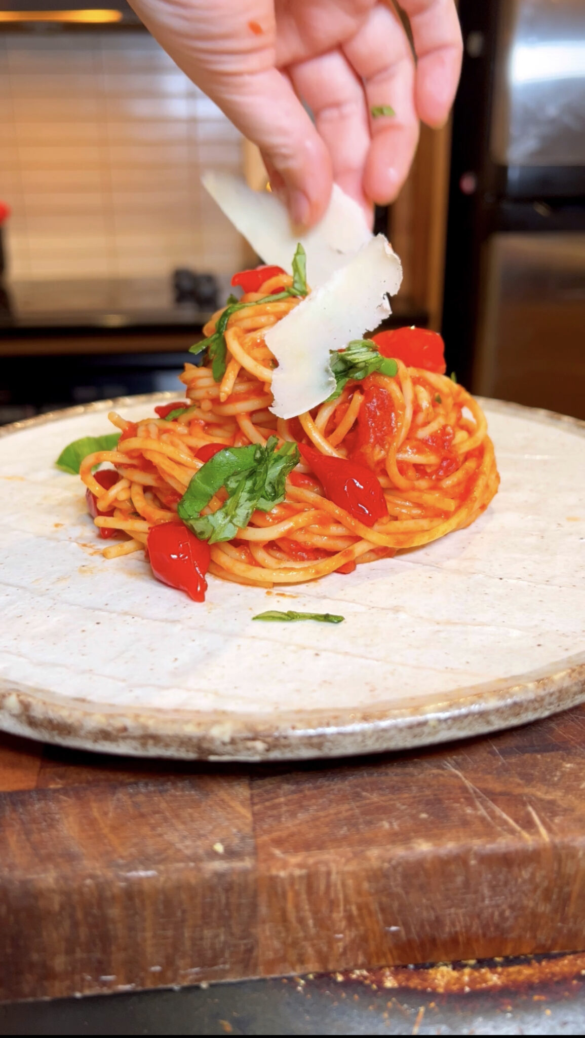 Joey S Spaghetti Pomodoro Copycat Recipe Hey Kim Let S Eat