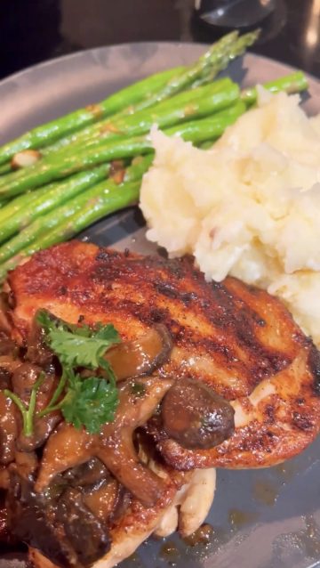 Cactus Club's Hunter Chicken (Copycat Recipe!)